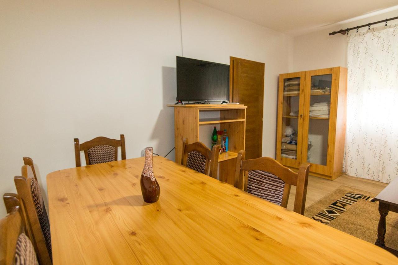פרוצ'ץ Apartman Olga מראה חיצוני תמונה